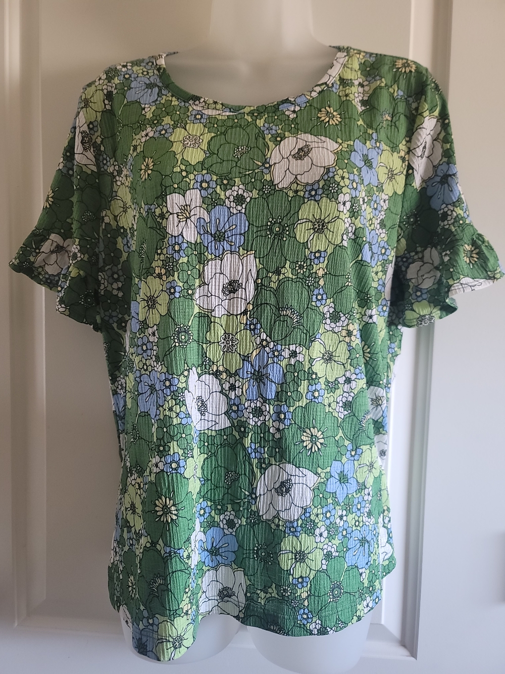 Kim & Cami Green Floral Short Ruffle-Sleeve Blouse